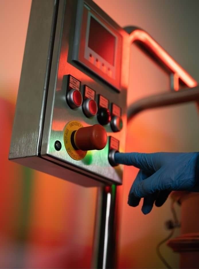 3д друк металом титан медичні вироби вироби з титану технологічний процес металевого 3д друку техніка безпеки робота з 3D-принтером виготовлення 